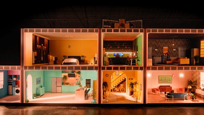 Samsung 'house of surprises' campaign by smyle - mediashotz